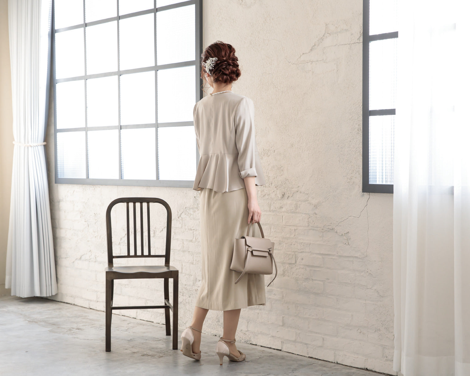 ポケット付き胸元レースマルチドレス 105023ベージュ