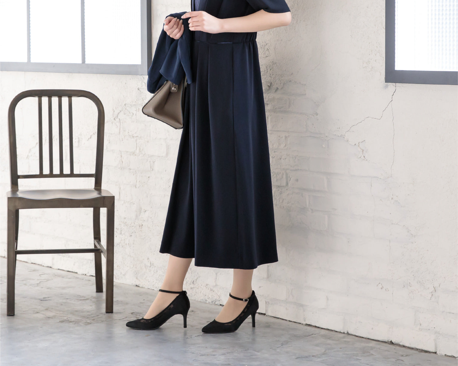 ポケット付き胸元レースマルチドレス 105023ネイビー