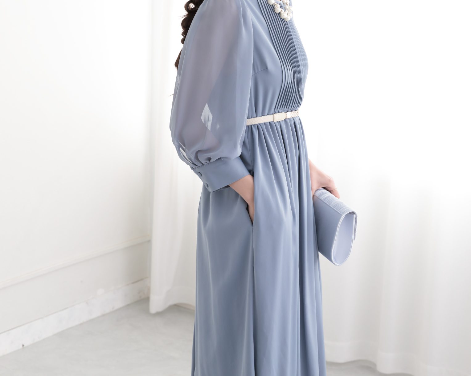 バックリボンピンタックドレス 105025ダスティブルー