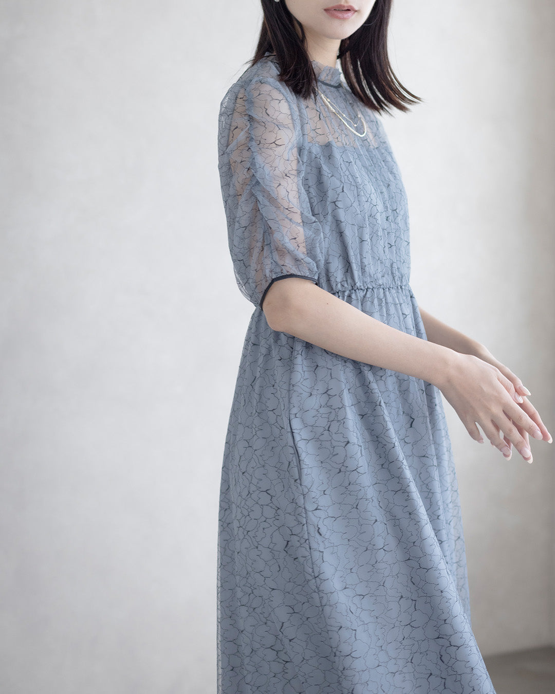 【S~4L】バックリボン配色レースドレス 105028ダスティブルー