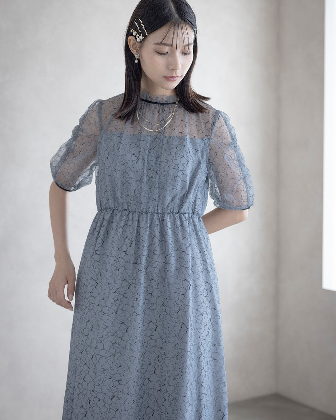 【S~4L】バックリボン配色レースドレス 105028ダスティブルー