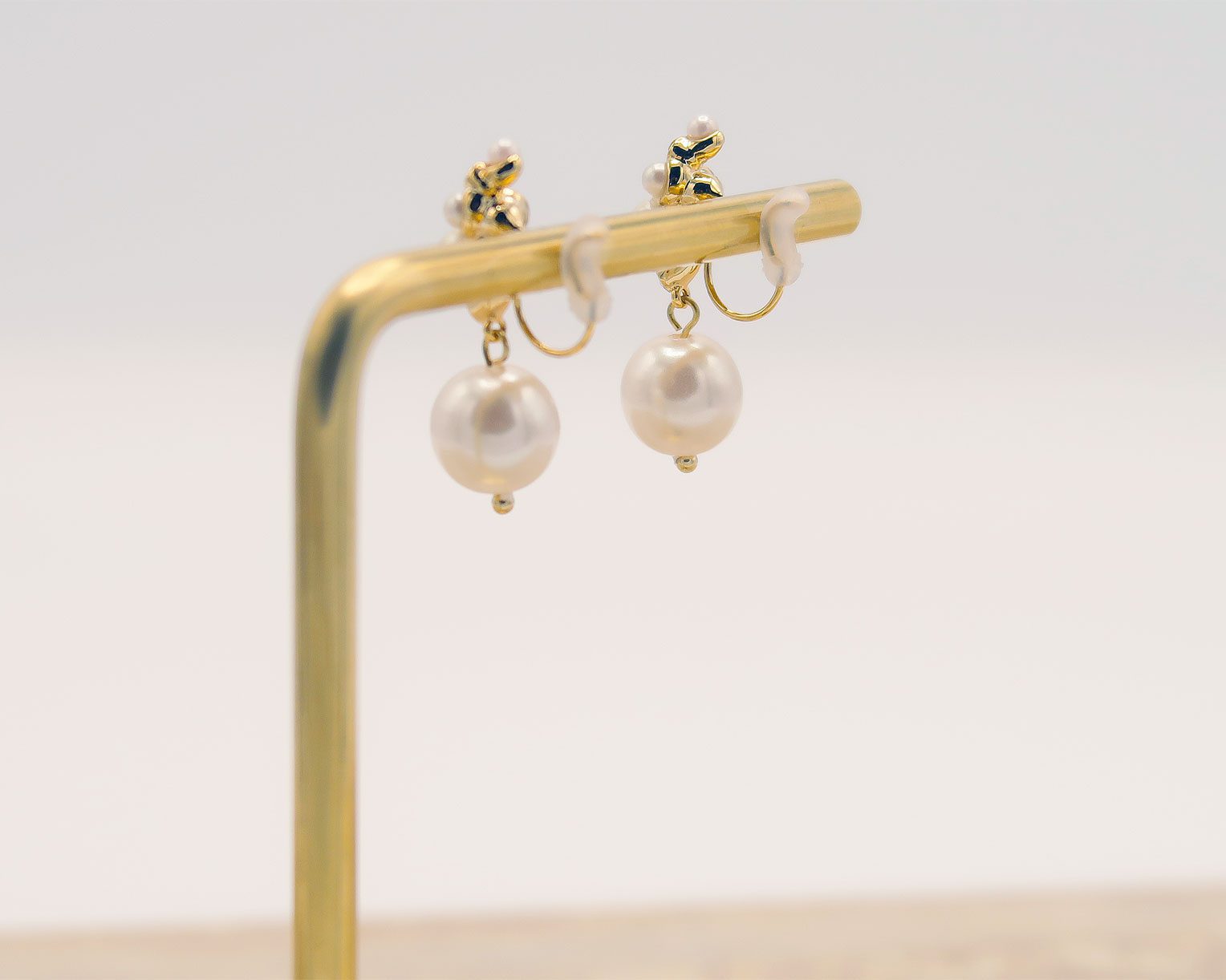 アレルギー対応 金アレ 結婚式 おしゃれ ピアス イヤリング 人気 トレンド 韓国 ビジュー パール 二次会 インスタグラマー ゴールド アクセサリー