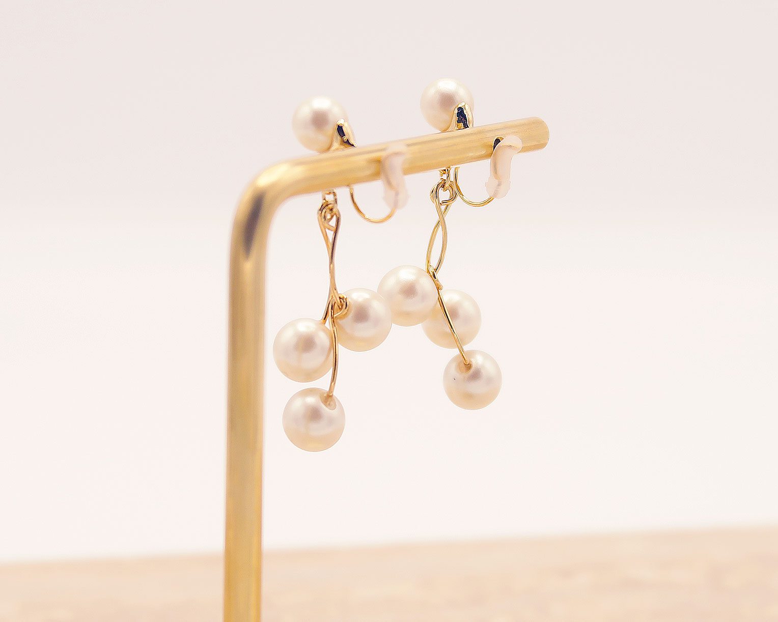 アレルギー対応 金アレ 結婚式 おしゃれ ピアス イヤリング 人気 トレンド 韓国 ビジュー パール 二次会 インスタグラマー ゴールド アクセサリー