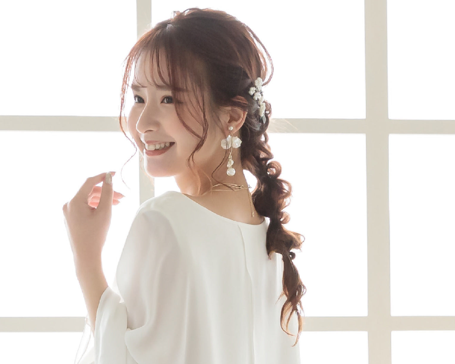 結婚式 おしゃれ ピアス イヤリング 人気 トレンド 韓国 ビジュー パール 二次会 インスタグラマー ゴールド アクセサリー