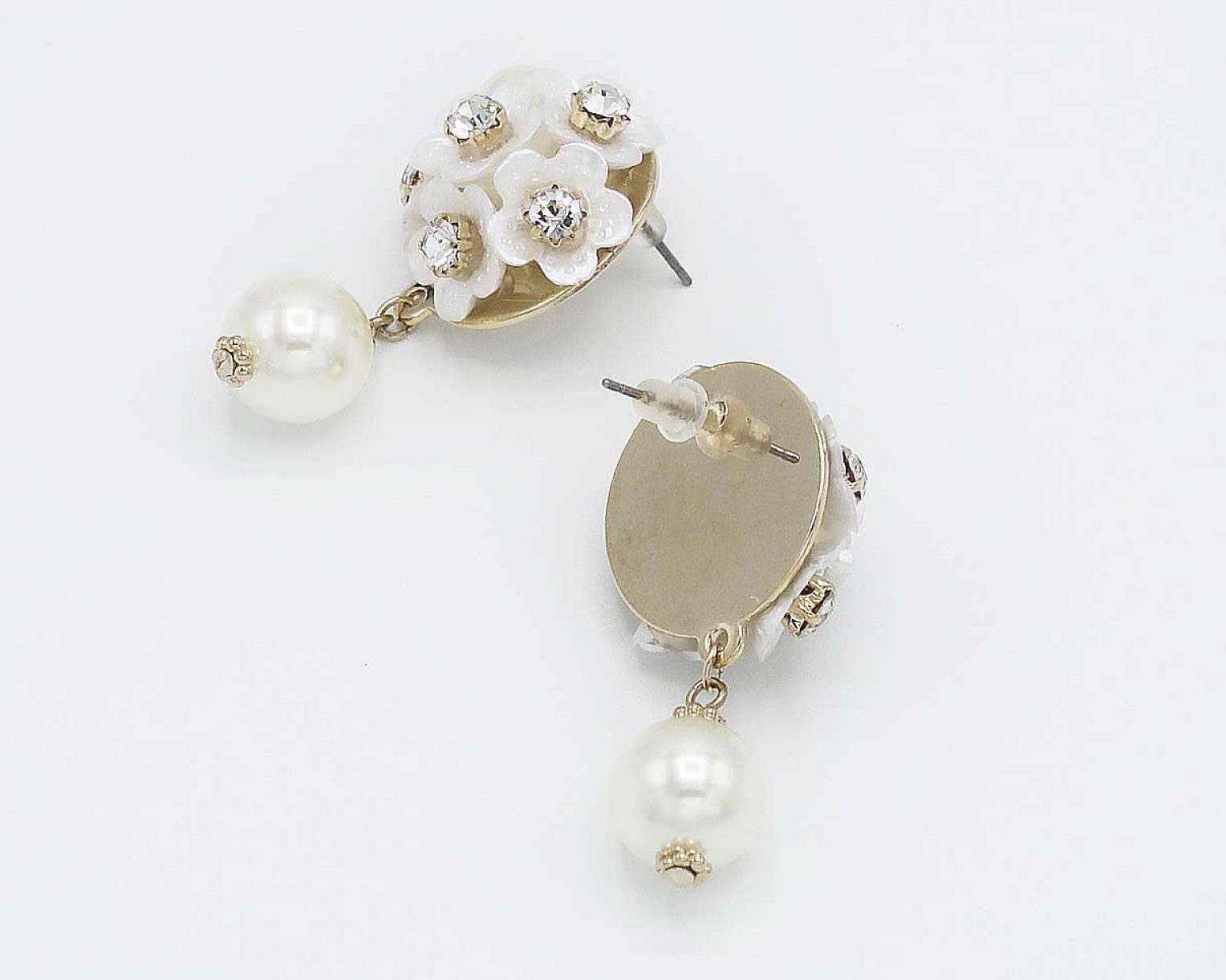 結婚式 おしゃれ ピアス イヤリング 人気 トレンド 韓国 ビジュー パール 二次会 インスタグラマー ゴールド アクセサリー