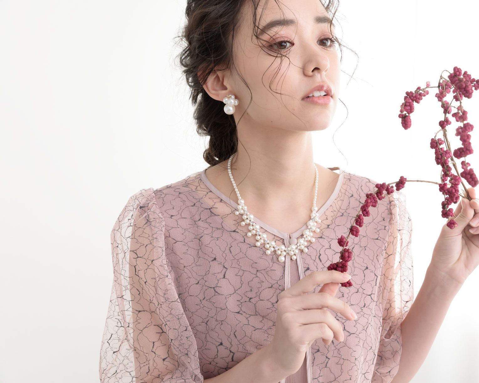 おしゃれ ネックレス かわいい 結婚式 人気 トレンド 二次会 華奢 ゴールド 韓国 インスタグラマー 最新 パール