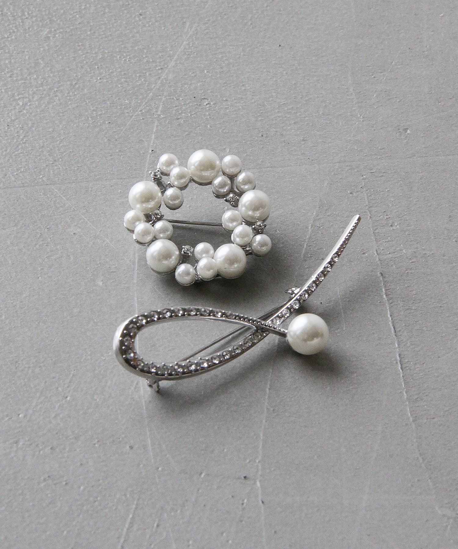 ブローチ2点セット(リースパール) 56049