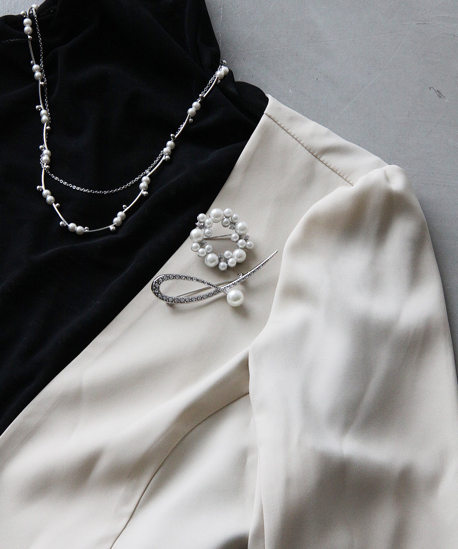 ブローチ2点セット(リースパール) 56049