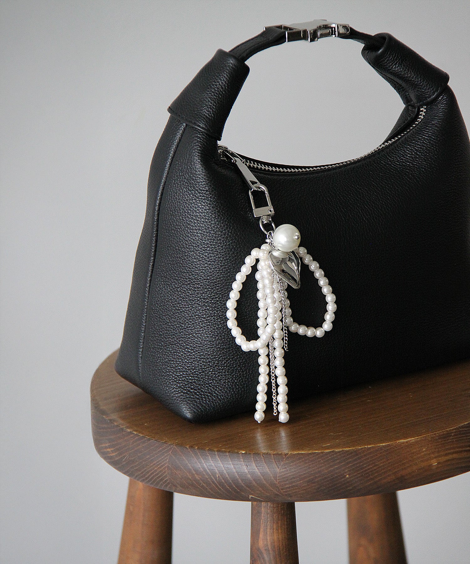 パールリボン バッグチャーム ハート付き 56050