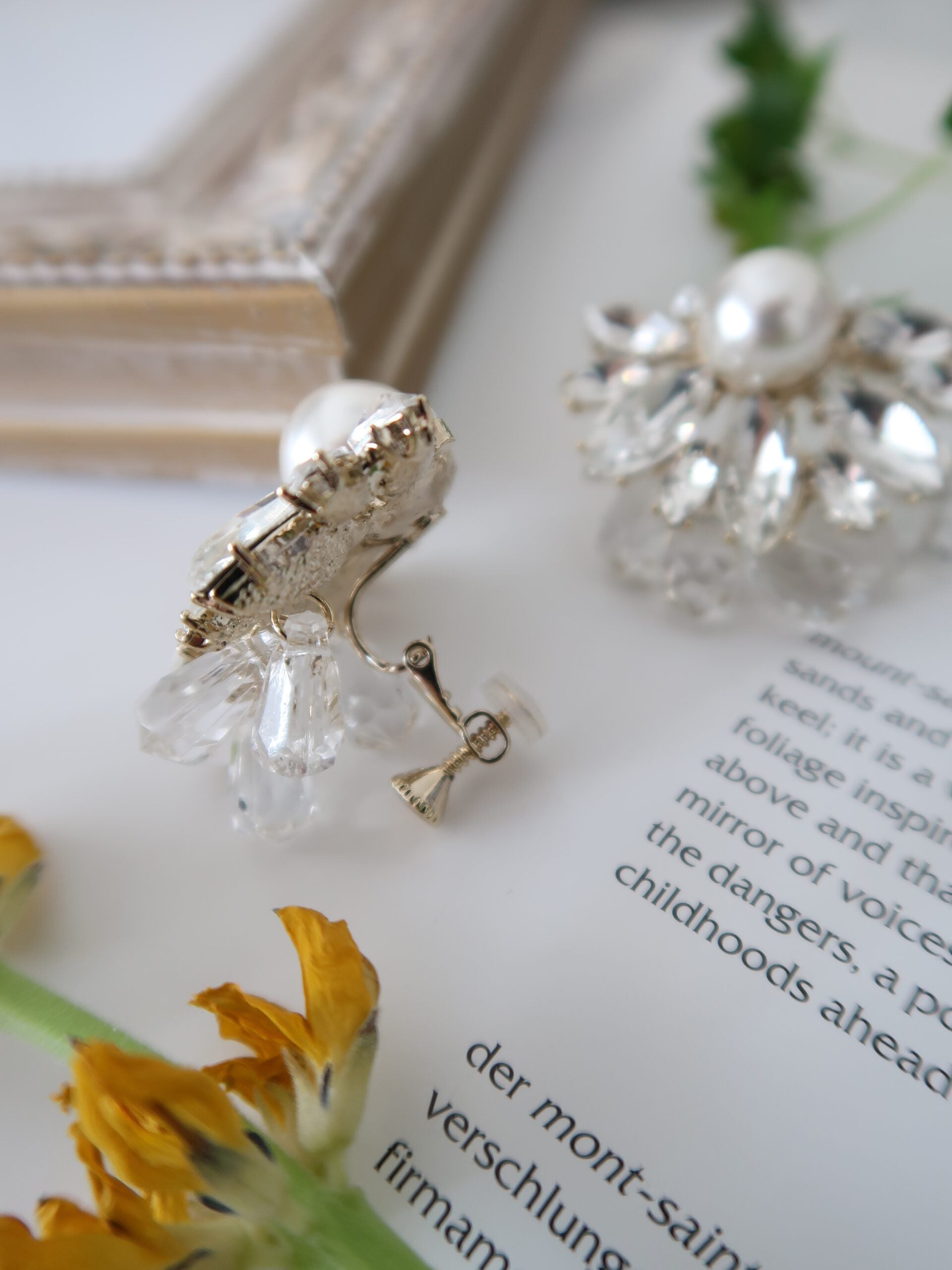 結婚式 おしゃれ ピアス イヤリング 人気 トレンド 韓国 ビジュー パール 二次会 インスタグラマー ゴールド アクセサリー