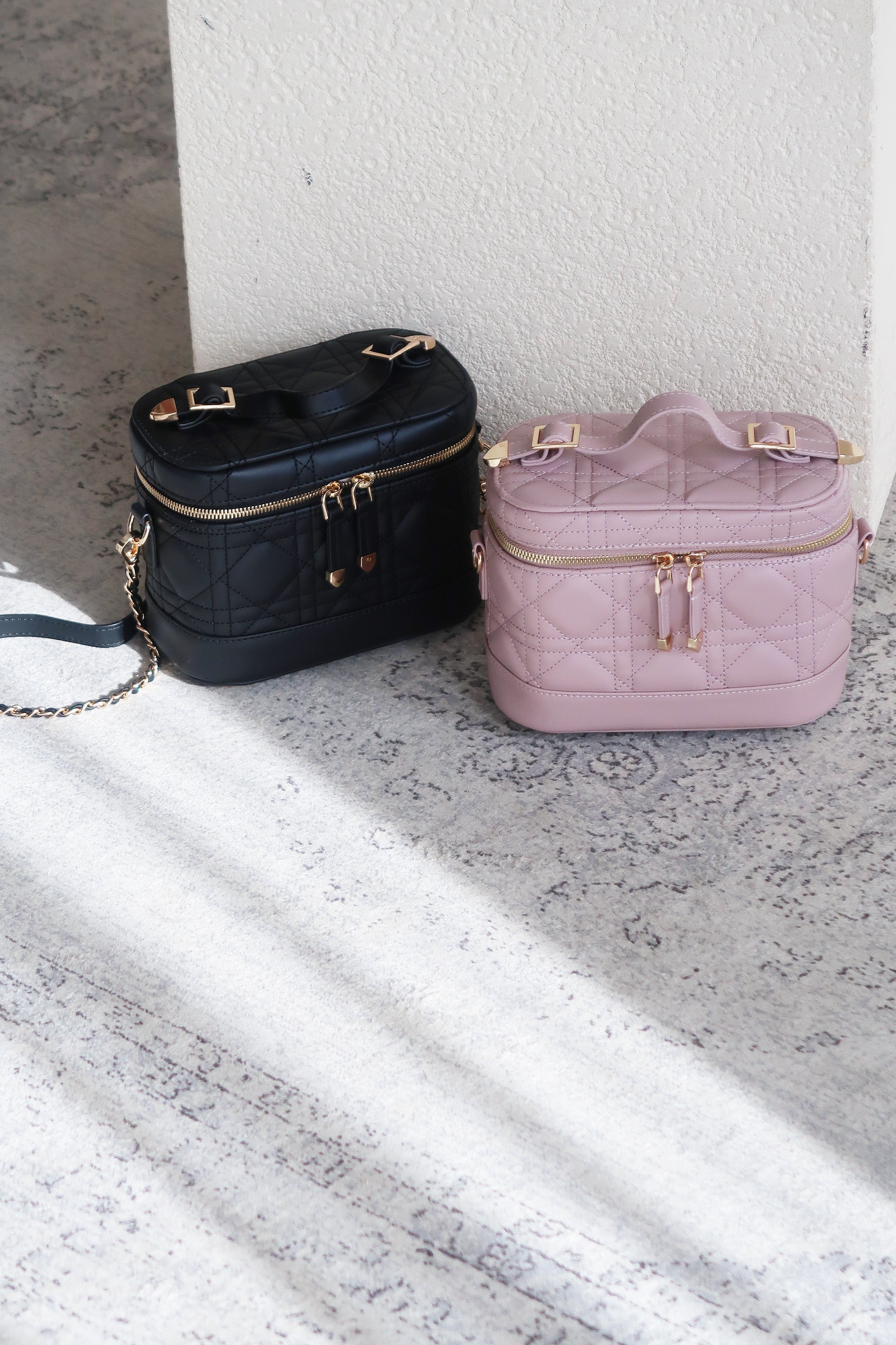 【 ALTROSE 】 キルティング バニティバッグ エレブ rb332975