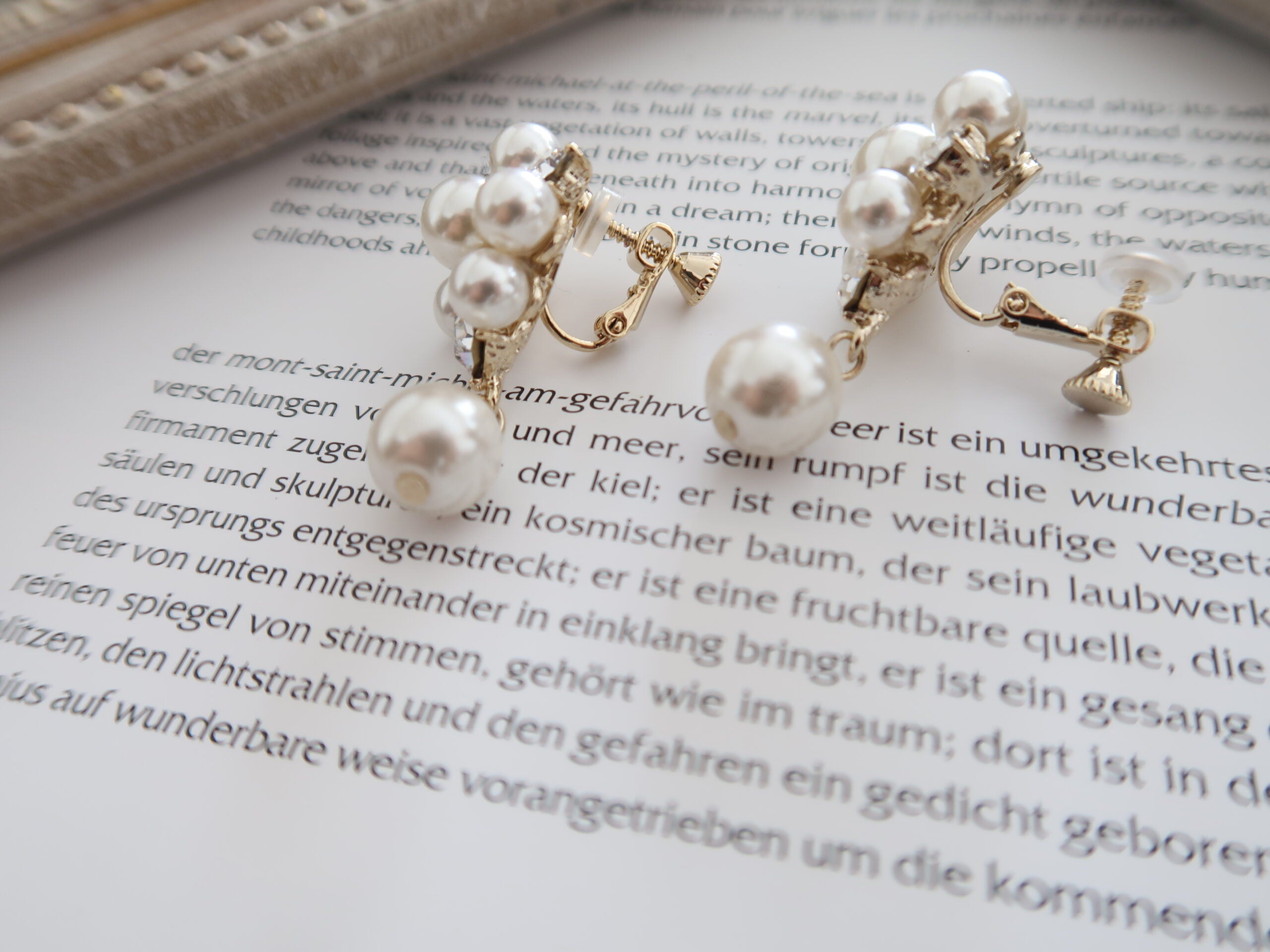 結婚式 おしゃれ ピアス イヤリング 人気 トレンド 韓国 ビジュー パール 二次会 インスタグラマー ゴールド アクセサリー