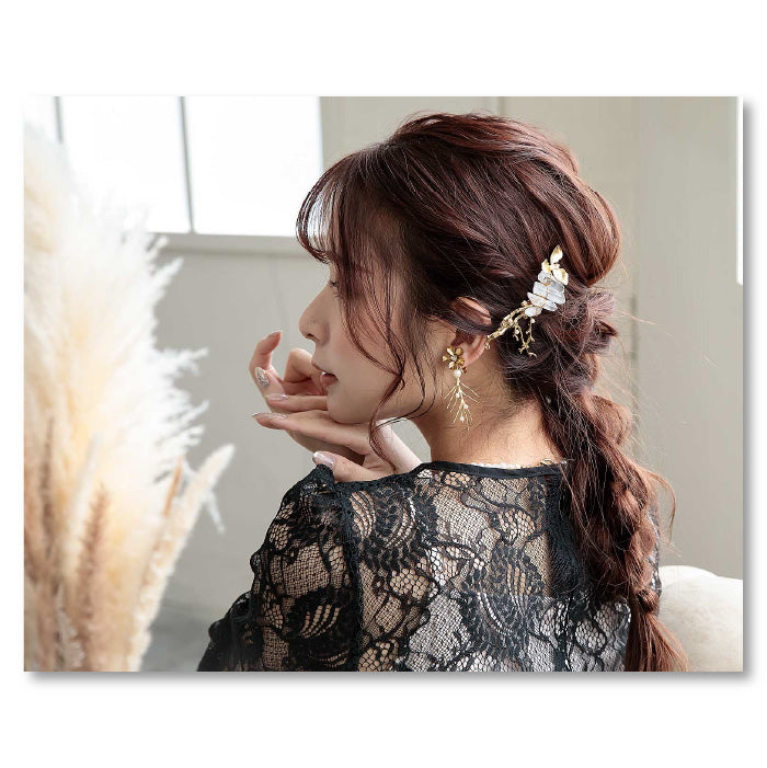 Brass twig flowerイヤリング bh006