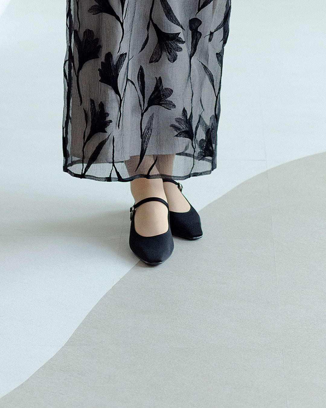 チャンキーヒールパンプス PL3501