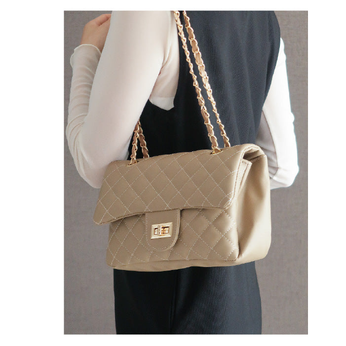 【 ALTROSE 】 2WAY キルティング チェーン ショルダーバッグ ルルナ rb332393