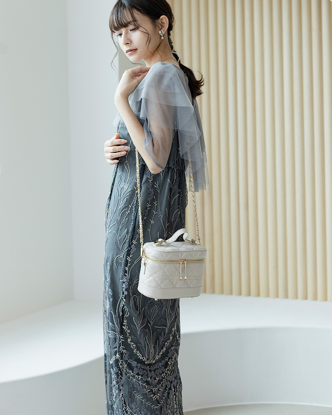 【 ALTROSE 】 キルティング バニティバッグ エレブ rb332975