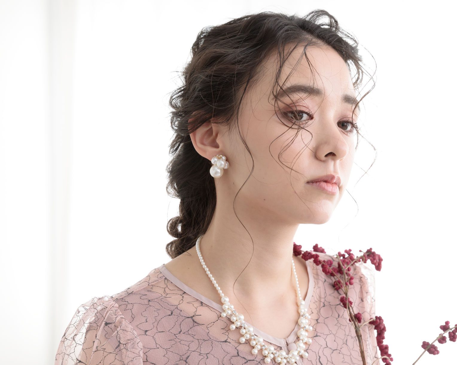 結婚式 おしゃれ ピアス イヤリング 人気 トレンド 韓国 ビジュー パール 二次会 インスタグラマー ゴールド アクセサリー