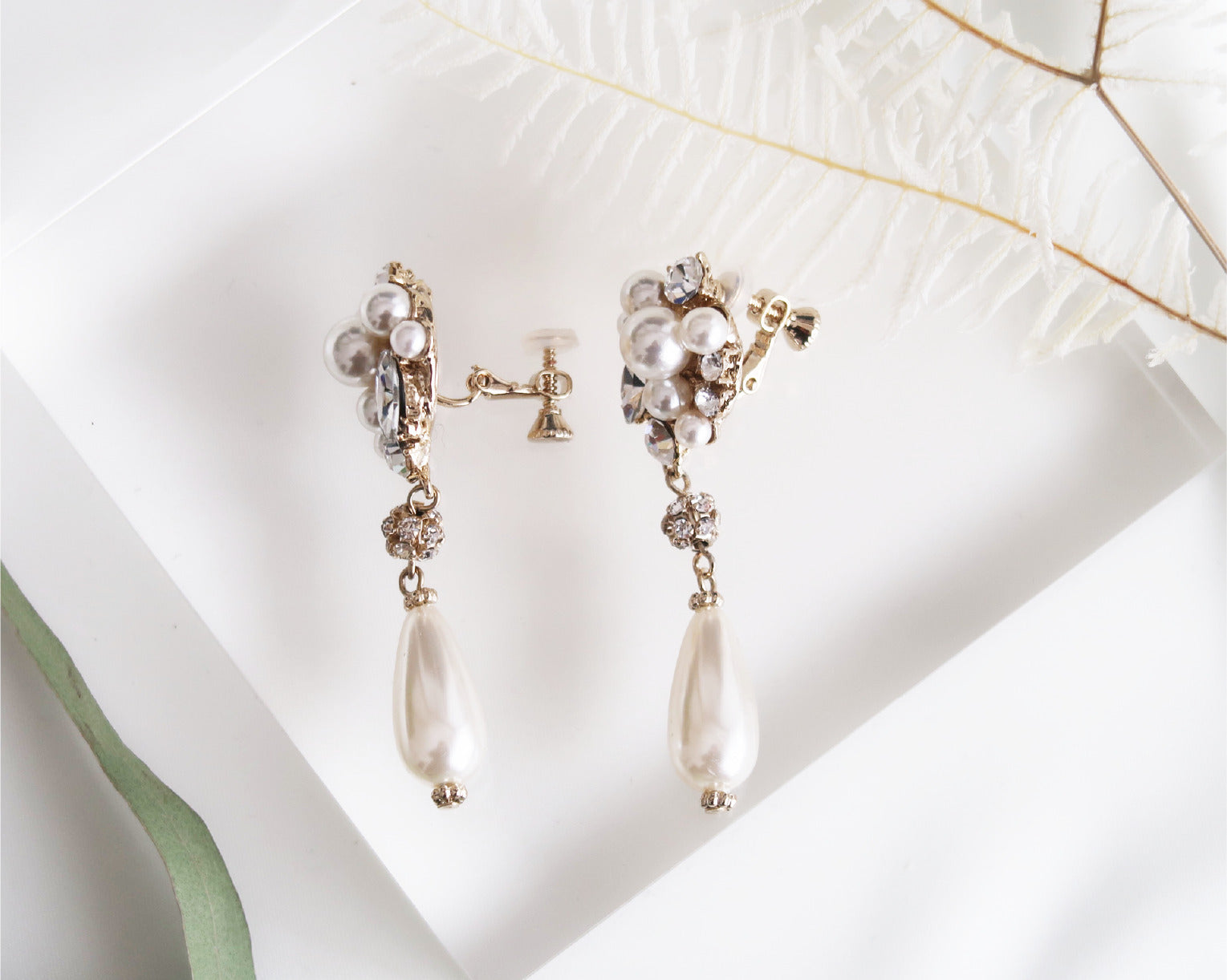 結婚式 おしゃれ ピアス イヤリング 人気 トレンド 韓国 ビジュー パール 二次会 インスタグラマー ゴールド アクセサリー