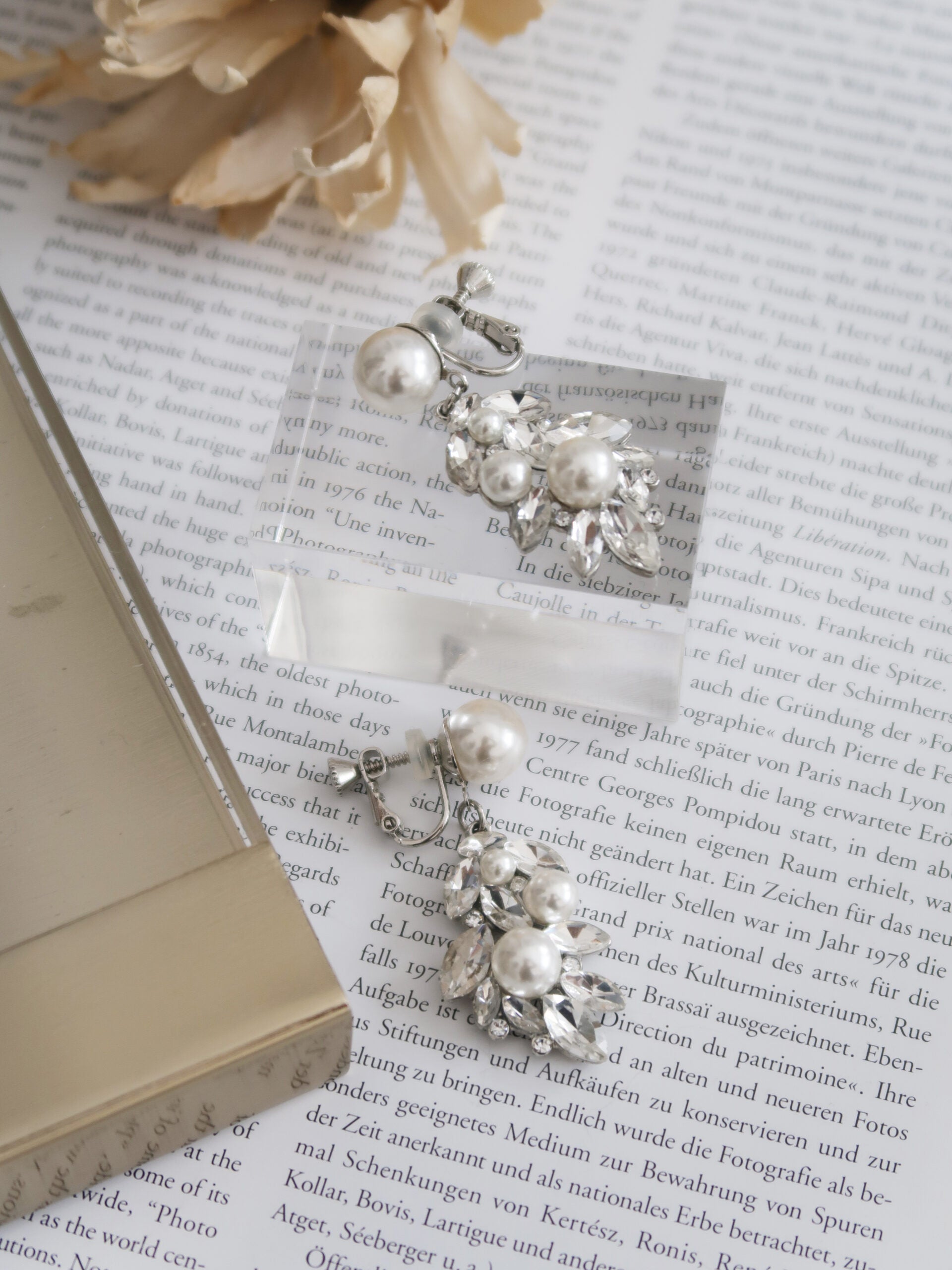 結婚式 おしゃれ ピアス イヤリング 人気 トレンド 韓国 ビジュー パール 二次会 インスタグラマー ゴールド アクセサリー