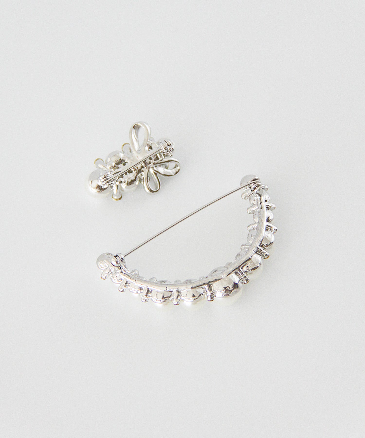 ブローチ2点セット（アーチパール）　56048