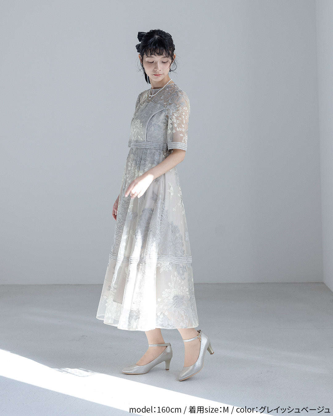 [ Dorry doll ] ラダーレースドレス　as25636-グレイッシュベージュ