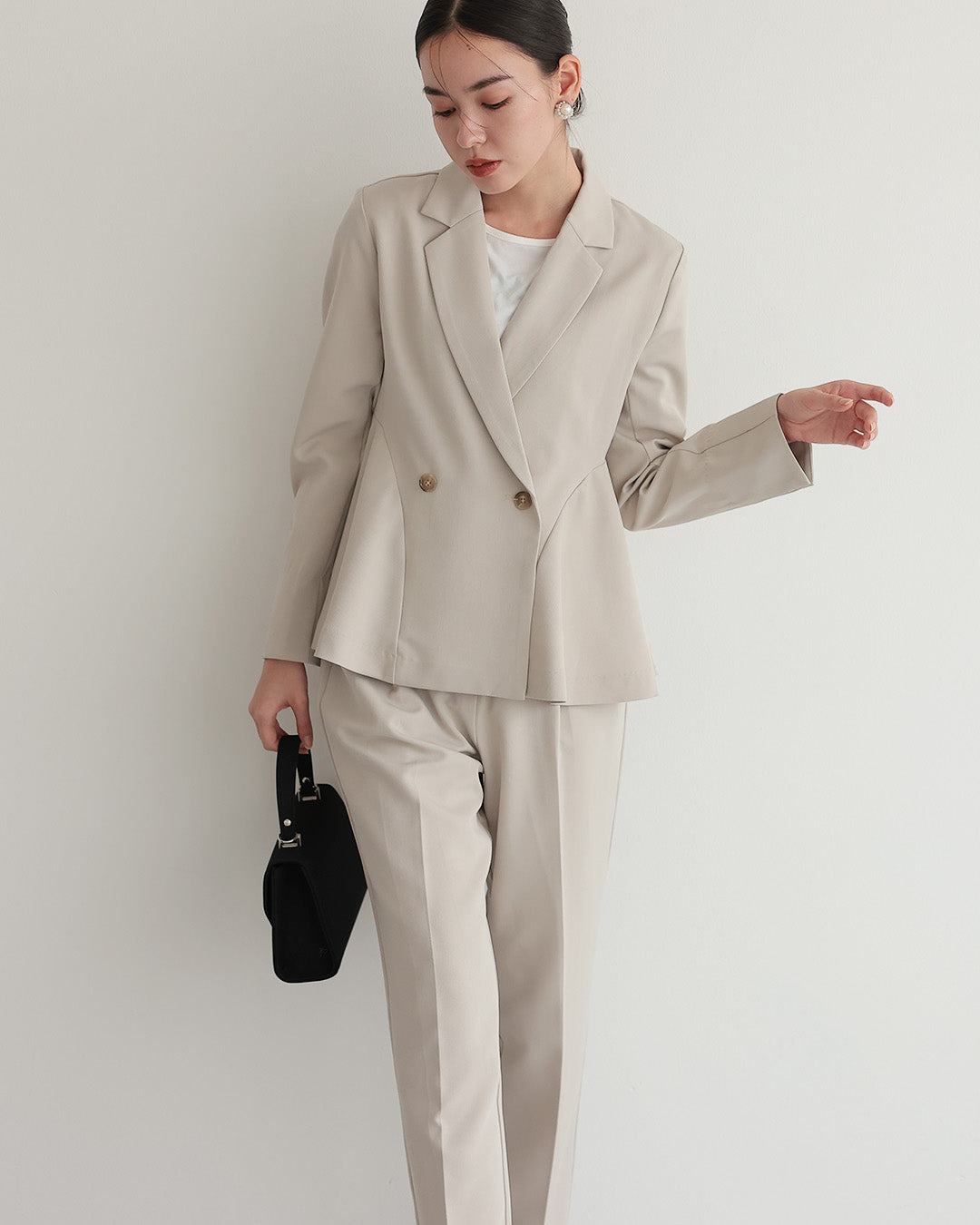 [ Placebo ] 【手洗いOK】サイドフレアセットアップスーツ  h125606 ベージュ