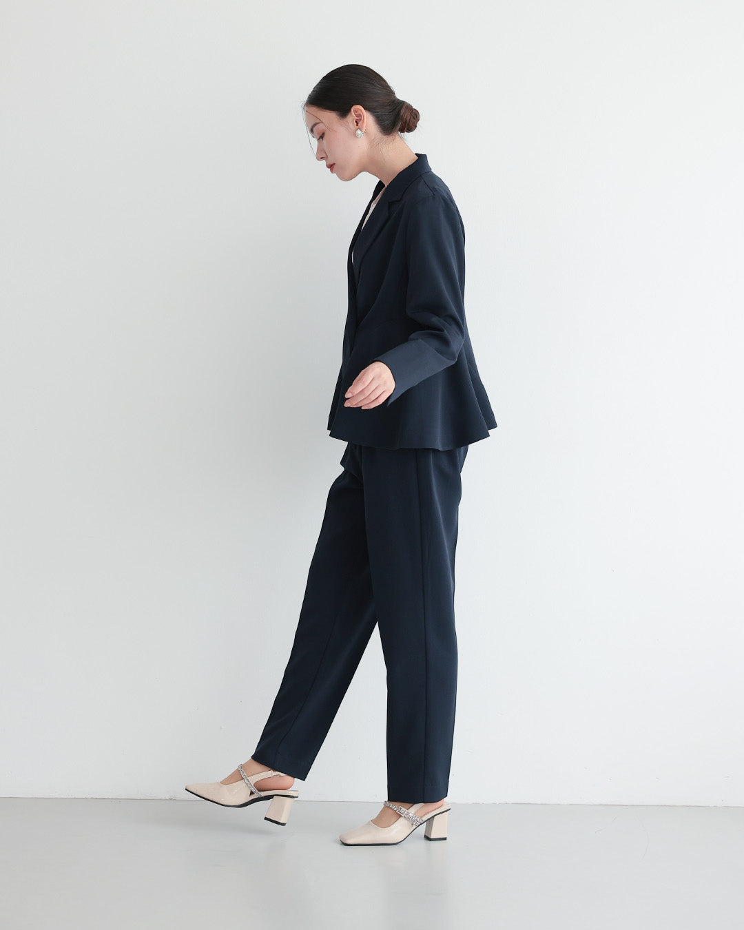 [ Placebo ] 【手洗いOK】サイドフレアセットアップスーツ  h125606 ネイビー