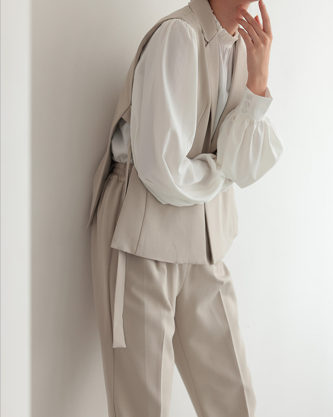 [ Placebo ] 【手洗いOK】サイドベルトジレセットアップスーツ3点セット  h125607 ベージュ