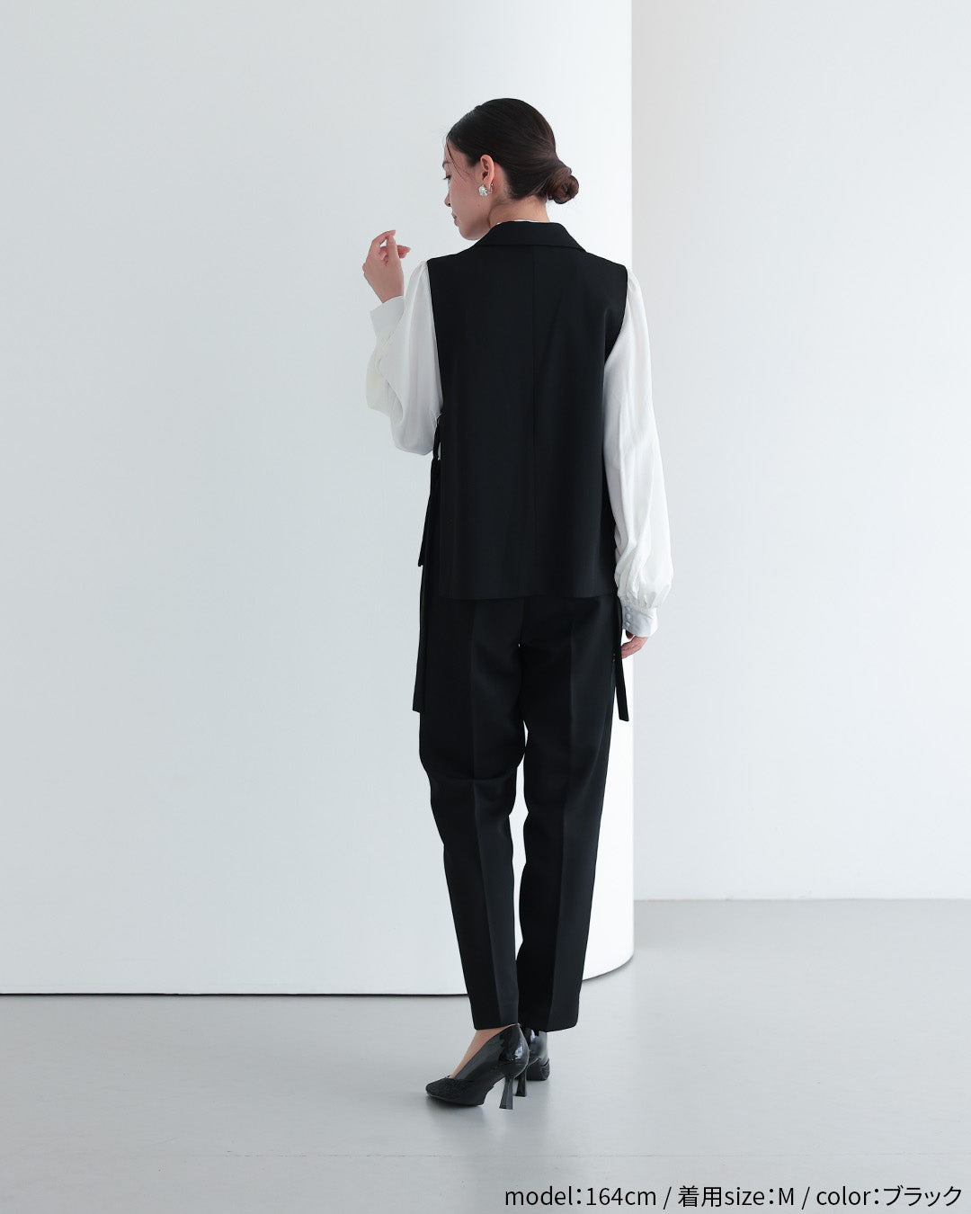 [ Placebo ] 【手洗いOK】サイドベルトジレセットアップスーツ3点セット  h125607 ブラック