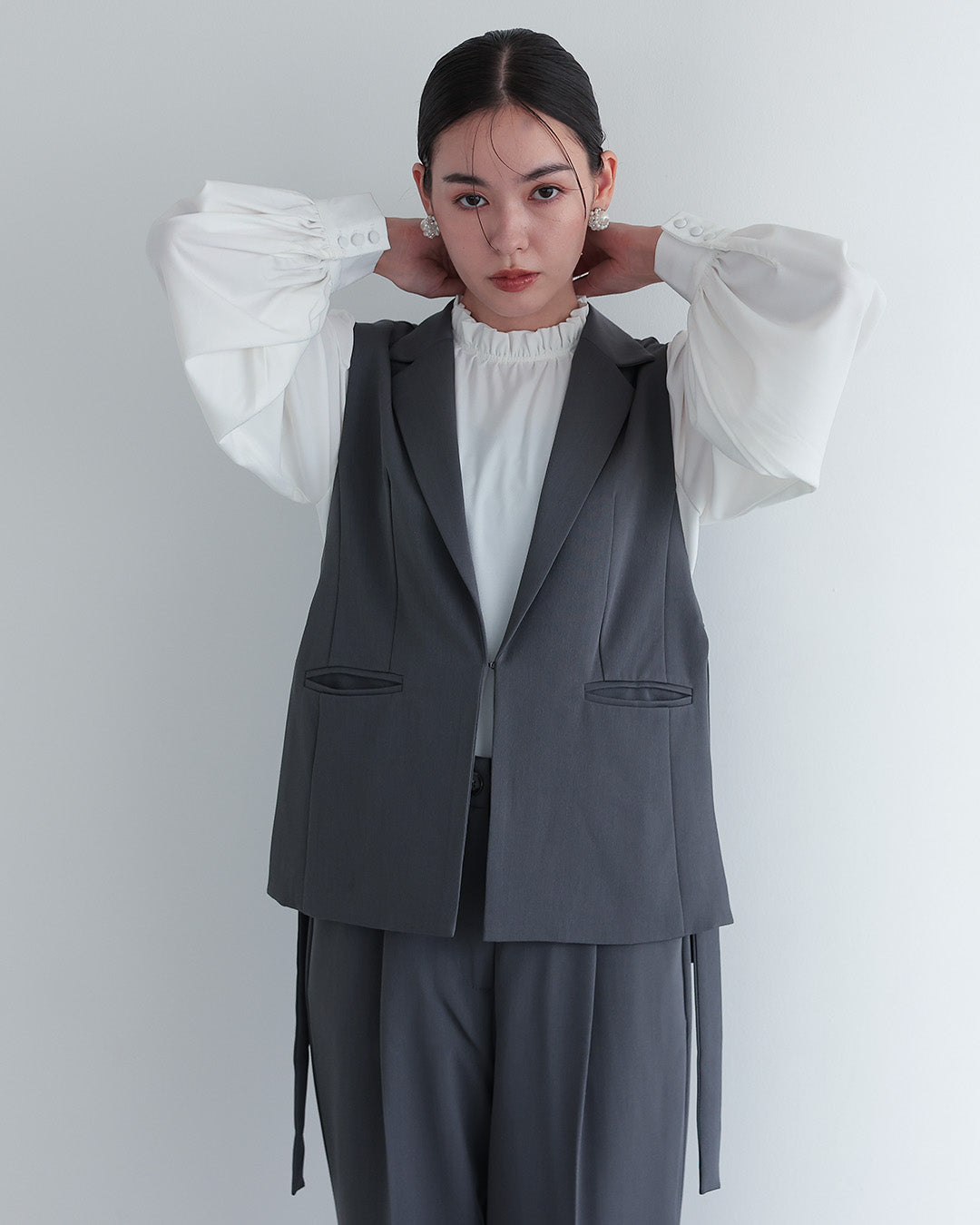 [ Placebo ] 【手洗いOK】サイドベルトジレセットアップスーツ3点セット  h125607 チャコール